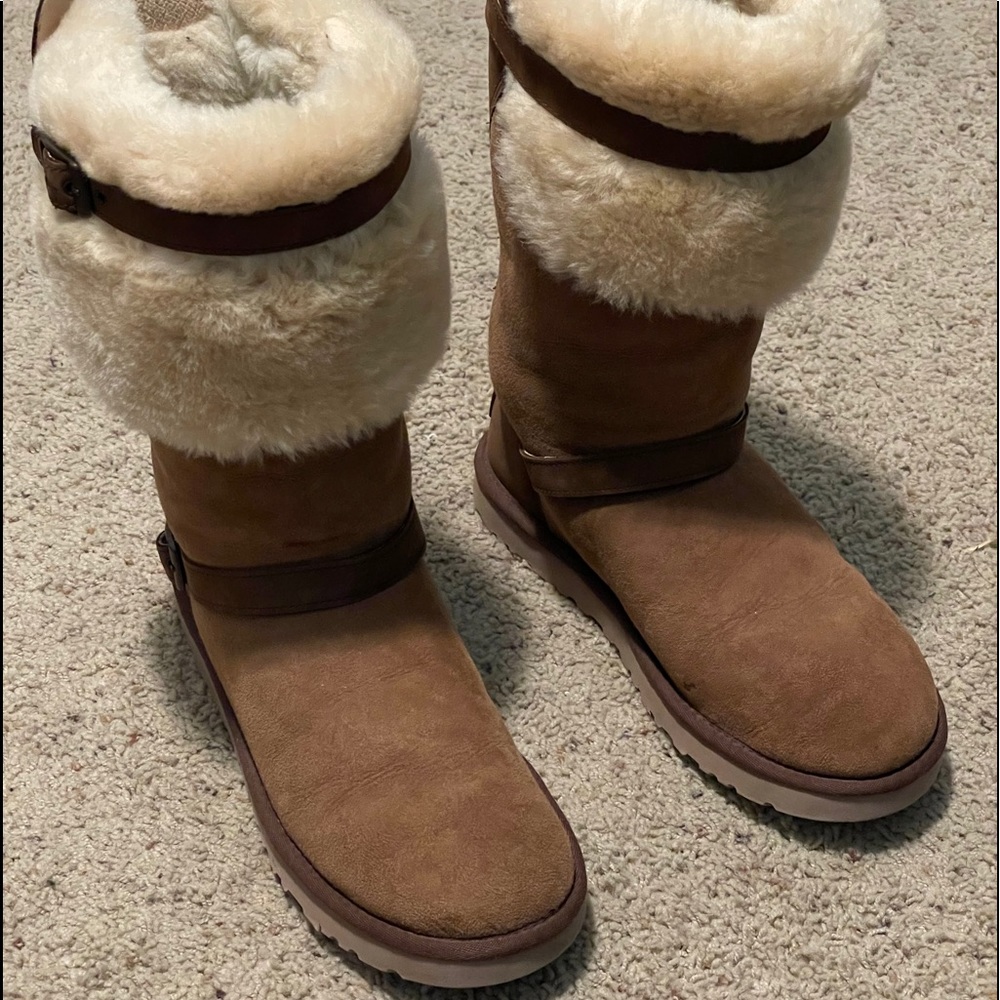 Ladies Ugg boots size 8
